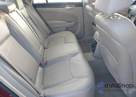 2013 Chrysler 300 Motown z USA, uszkodzony, nr VIN 2C3CCAAG1DH643890